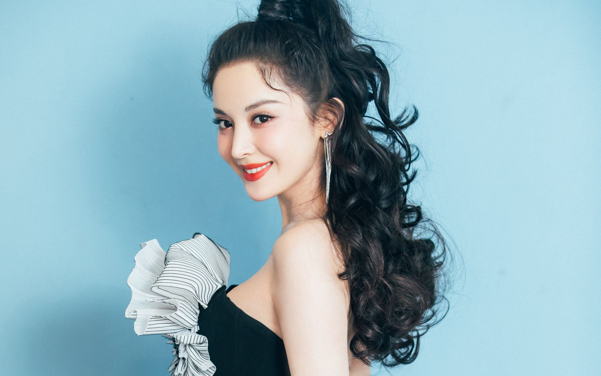 国际联赛:多国选手同台竞技盛况,国际赛赛况